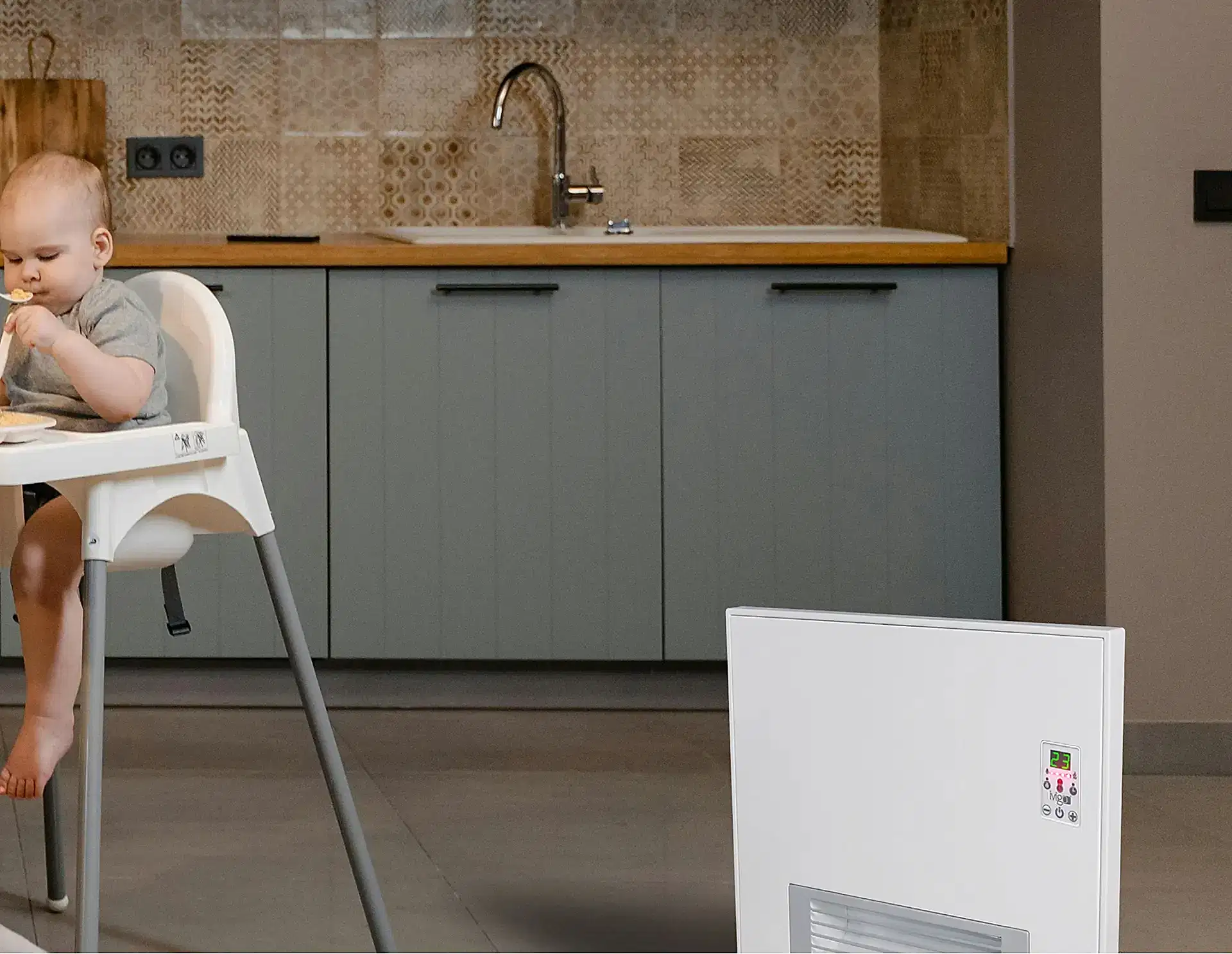 EFP 2500 Watt Dijital Fanlı Isıtıcı Beyaz