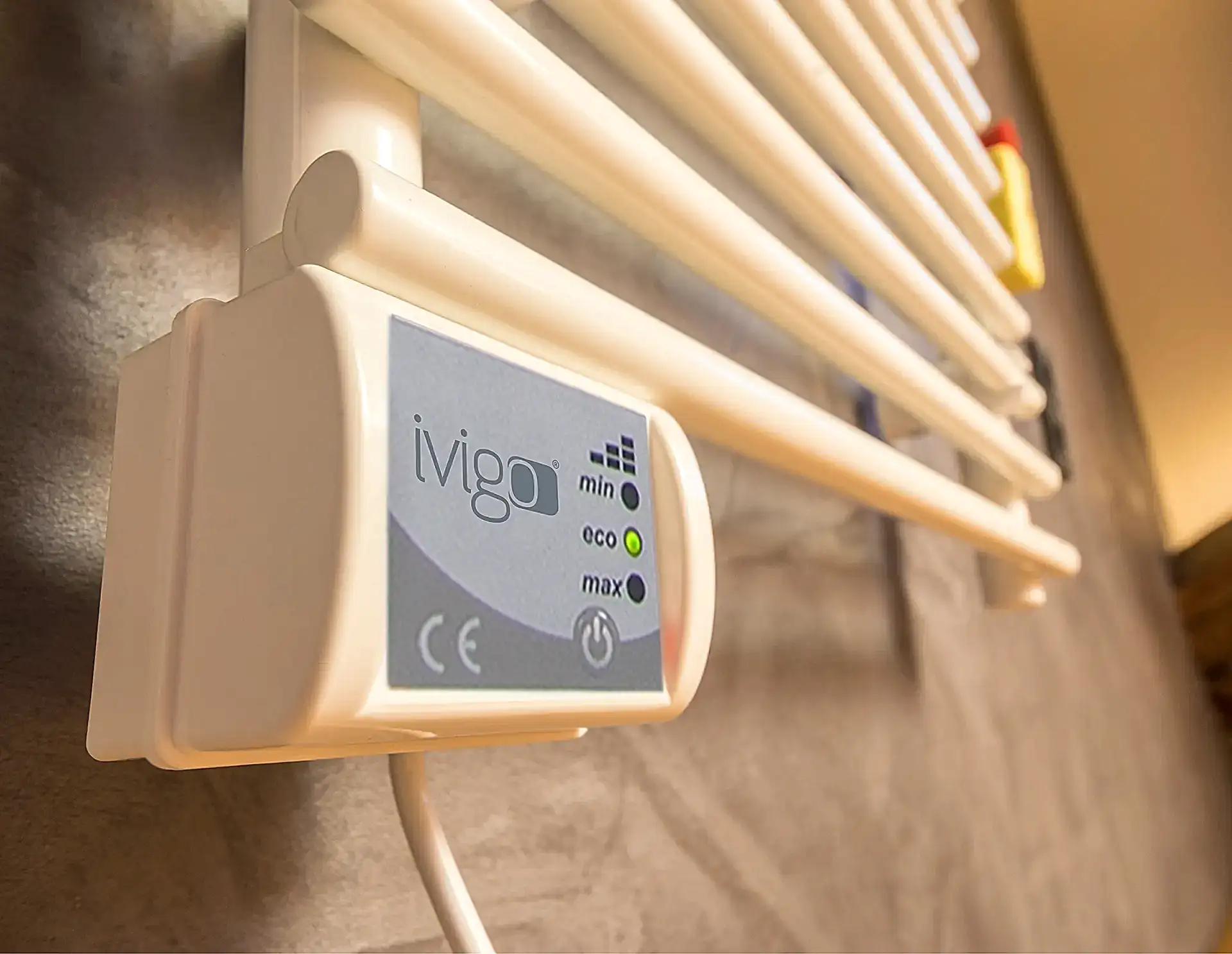 EHR 350 Watt Dijital Havlu Isıtıcı Krom
